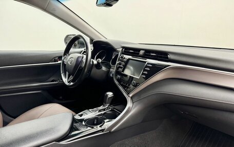 Toyota Camry, 2020 год, 2 645 000 рублей, 11 фотография