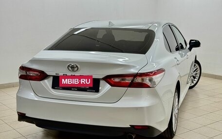 Toyota Camry, 2020 год, 2 645 000 рублей, 9 фотография