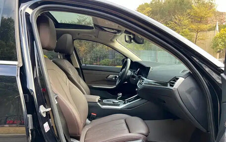 BMW 3 серия, 2022 год, 4 500 000 рублей, 11 фотография