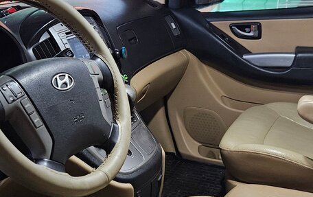 Hyundai Grand Starex Grand Starex I рестайлинг 2, 2011 год, 1 350 000 рублей, 4 фотография