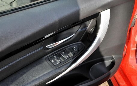 BMW 3 серия, 2018 год, 2 360 000 рублей, 10 фотография