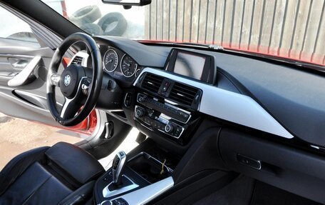 BMW 3 серия, 2018 год, 2 360 000 рублей, 11 фотография