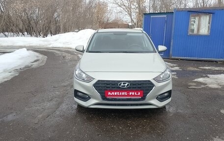 Hyundai Solaris II рестайлинг, 2019 год, 1 349 000 рублей, 3 фотография