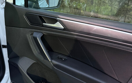 Volkswagen Tiguan II, 2019 год, 3 100 000 рублей, 6 фотография