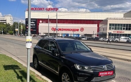 Volkswagen Touareg III, 2015 год, 3 300 000 рублей, 4 фотография