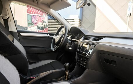 Skoda Rapid I, 2017 год, 985 000 рублей, 6 фотография