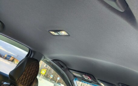 Honda Vezel, 2016 год, 1 900 000 рублей, 10 фотография