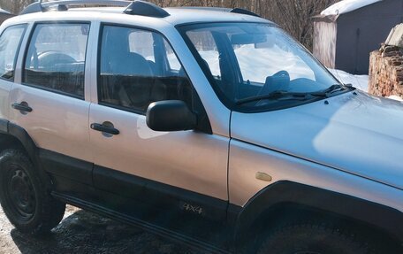Chevrolet Niva I рестайлинг, 2006 год, 390 000 рублей, 4 фотография