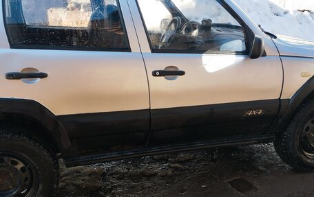 Chevrolet Niva I рестайлинг, 2006 год, 390 000 рублей, 7 фотография