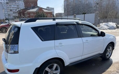 Mitsubishi Outlander III рестайлинг 3, 2011 год, 1 300 000 рублей, 5 фотография