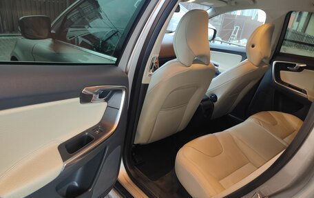 Volvo XC60 II, 2013 год, 23 фотография