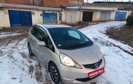 Honda Fit III, 2010 год, 980 000 рублей, 2 фотография