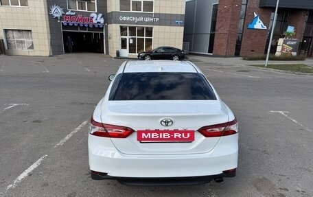 Toyota Camry, 2019 год, 2 650 000 рублей, 5 фотография