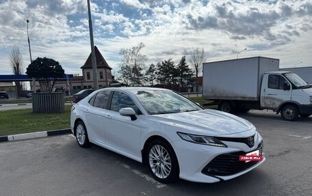 Toyota Camry, 2019 год, 2 650 000 рублей, 7 фотография