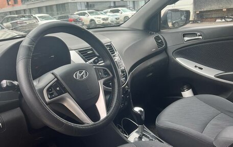 Hyundai Solaris II рестайлинг, 2011 год, 950 000 рублей, 1 фотография