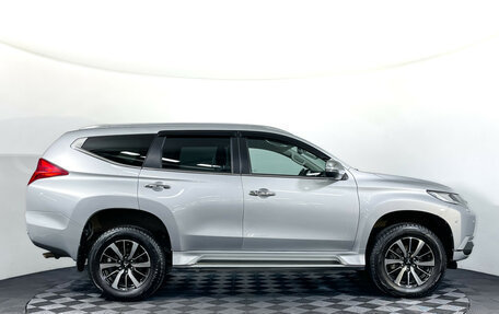 Mitsubishi Pajero Sport III рестайлинг, 2019 год, 3 647 000 рублей, 4 фотография