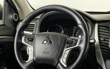 Mitsubishi Pajero Sport III рестайлинг, 2019 год, 3 647 000 рублей, 14 фотография