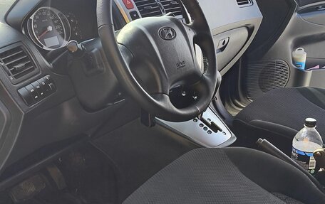 Hyundai Tucson III, 2006 год, 750 000 рублей, 3 фотография