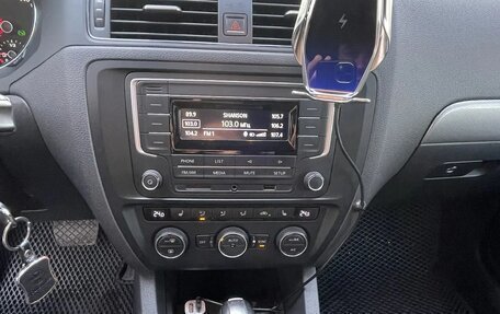 Volkswagen Jetta VI, 2016 год, 1 265 000 рублей, 20 фотография