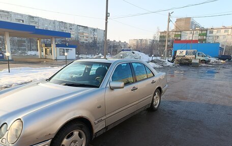 Mercedes-Benz E-Класс, 1998 год, 380 000 рублей, 6 фотография