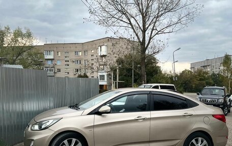 Hyundai Solaris II рестайлинг, 2011 год, 950 000 рублей, 6 фотография