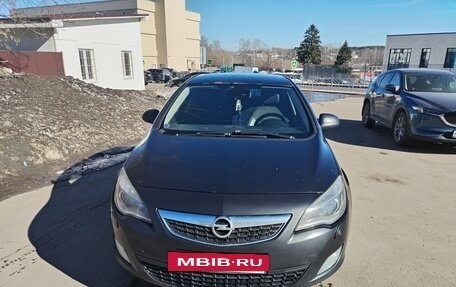 Opel Astra J, 2011 год, 630 000 рублей, 2 фотография