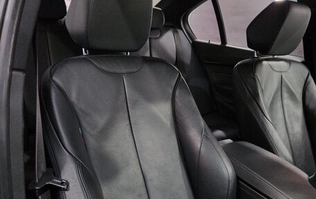 BMW 3 серия, 2018 год, 2 980 000 рублей, 17 фотография