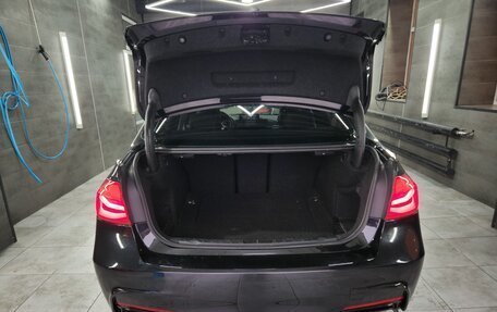 BMW 3 серия, 2018 год, 2 980 000 рублей, 18 фотография