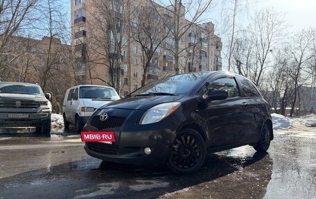 Toyota Yaris III рестайлинг, 2007 год, 579 000 рублей, 2 фотография