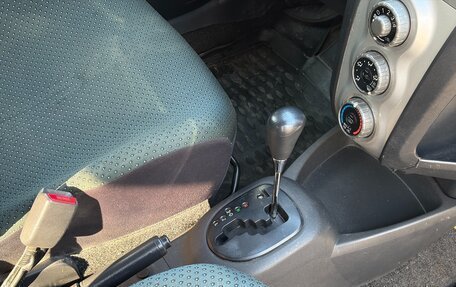 Toyota Yaris III рестайлинг, 2007 год, 579 000 рублей, 26 фотография