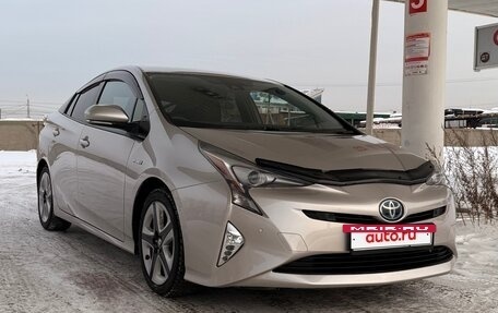 Toyota Prius IV XW50, 2016 год, 1 580 000 рублей, 2 фотография