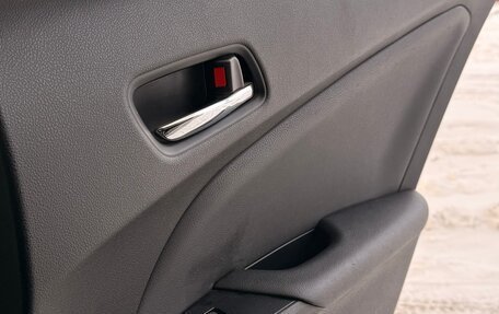 Toyota Prius IV XW50, 2016 год, 1 580 000 рублей, 20 фотография