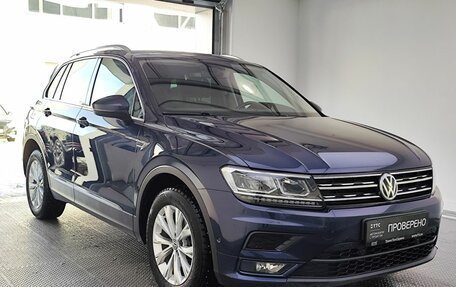 Volkswagen Tiguan II, 2017 год, 2 499 000 рублей, 3 фотография