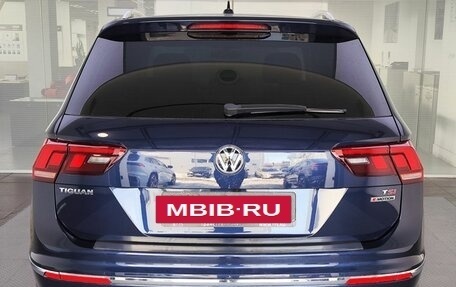 Volkswagen Tiguan II, 2017 год, 2 499 000 рублей, 7 фотография