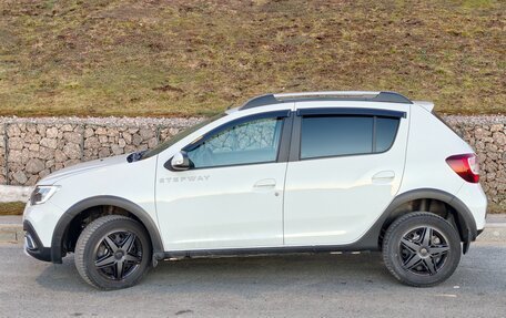 Renault Sandero II рестайлинг, 2019 год, 1 085 000 рублей, 3 фотография