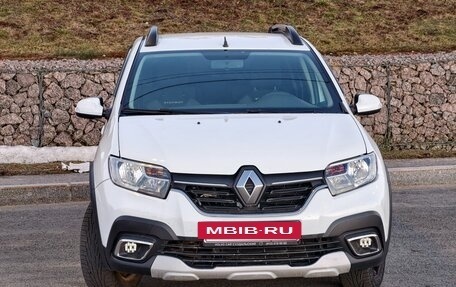 Renault Sandero II рестайлинг, 2019 год, 1 085 000 рублей, 2 фотография