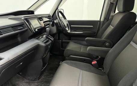 Honda Stepwgn IV, 2019 год, 2 494 000 рублей, 9 фотография
