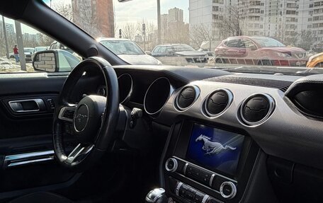 Ford Mustang VI рестайлинг, 2020 год, 2 850 000 рублей, 17 фотография