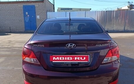 Hyundai Solaris II рестайлинг, 2011 год, 680 000 рублей, 3 фотография