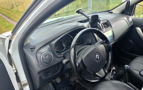 Renault Logan II, 2015 год, 510 000 рублей, 3 фотография