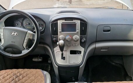 Hyundai Grand Starex Grand Starex I рестайлинг 2, 2013 год, 1 595 000 рублей, 5 фотография