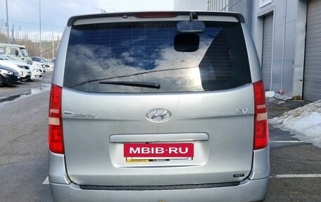 Hyundai Grand Starex Grand Starex I рестайлинг 2, 2013 год, 1 595 000 рублей, 4 фотография