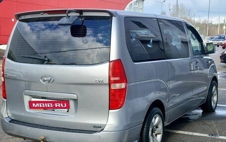 Hyundai Grand Starex Grand Starex I рестайлинг 2, 2013 год, 1 595 000 рублей, 2 фотография