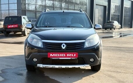 Renault Sandero I, 2013 год, 680 000 рублей, 2 фотография