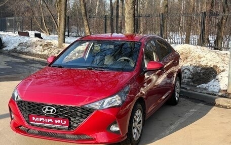 Hyundai Solaris II рестайлинг, 2020 год, 1 559 000 рублей, 1 фотография