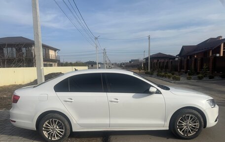 Volkswagen Jetta VI, 2013 год, 960 000 рублей, 5 фотография