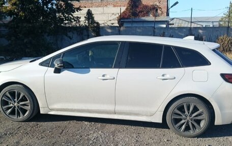 Toyota Corolla, 2021 год, 2 350 000 рублей, 2 фотография