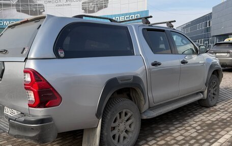 Toyota Hilux VIII, 2021 год, 5 000 000 рублей, 4 фотография