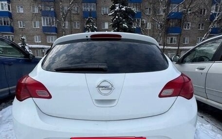 Opel Astra J, 2012 год, 600 000 рублей, 3 фотография
