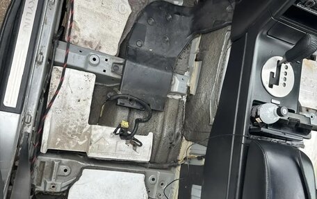 Nissan Skyline, 2002 год, 800 000 рублей, 29 фотография